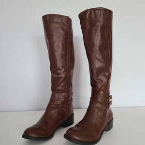 Brown below the knee boots. Size 7